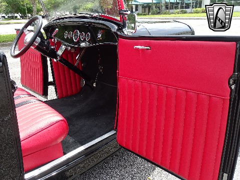 1932 Ford Roadster image 100