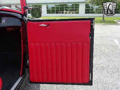 1932 Ford Roadster image 101