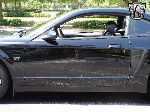 2001 Ford Mustang image 33