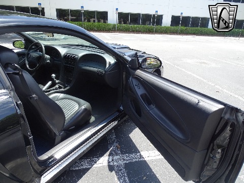 2001 Ford Mustang image 111