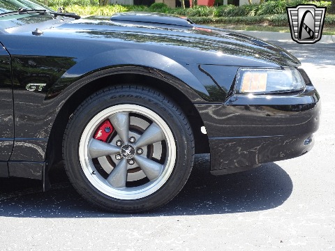 2001 Ford Mustang image 39