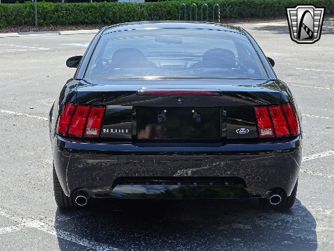 2001 Ford Mustang image 18