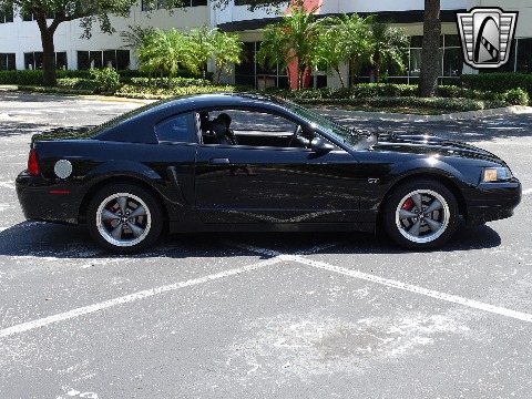2001 Ford Mustang image 24