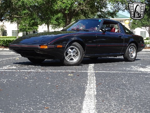 1985 Mazda RX7 image 3