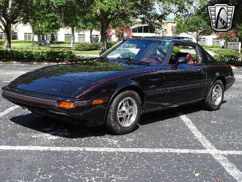 1985 Mazda RX7 image 10
