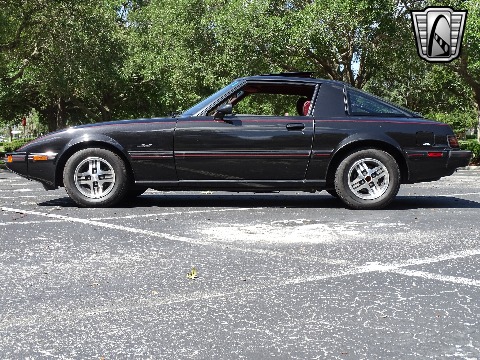 1985 Mazda RX7 image 14