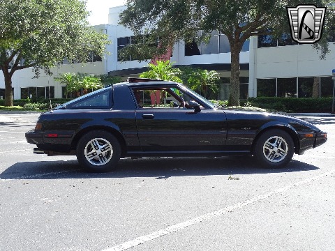 1985 Mazda RX7 image 25