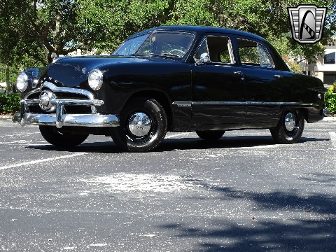 1949 Ford Custom image 4