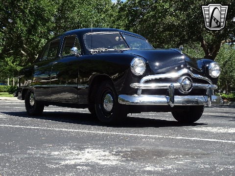 1949 Ford Custom image 30