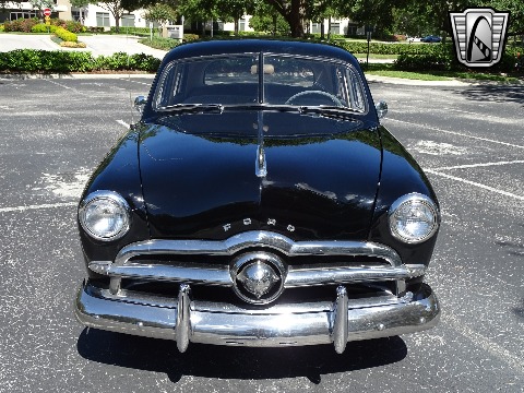 1949 Ford Custom image 7