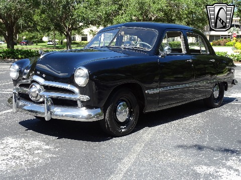 1949 Ford Custom image 11