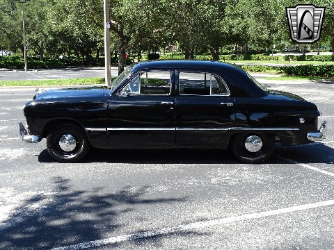1949 Ford Custom image 13