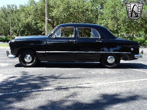 1949 Ford Custom image 14
