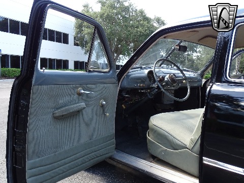 1949 Ford Custom image 92