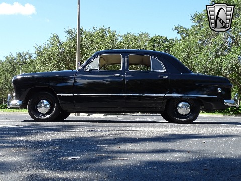 1949 Ford Custom image 15