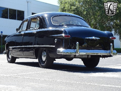 1949 Ford Custom image 18