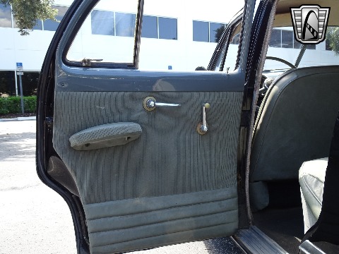 1949 Ford Custom image 104