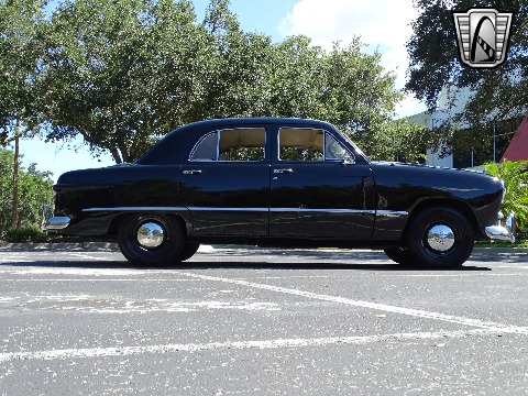 1949 Ford Custom image 27