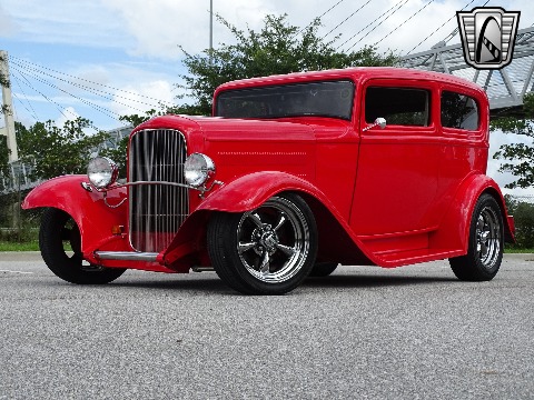 1932 Ford Sedan image 3
