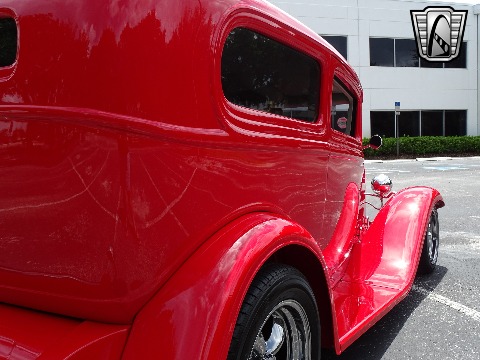 1932 Ford Sedan image 81