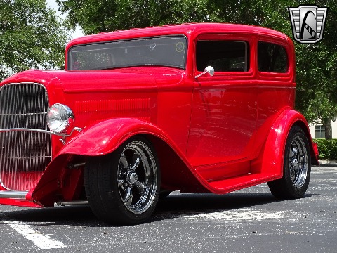 1932 Ford Sedan image 56