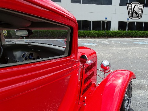 1932 Ford Sedan image 84