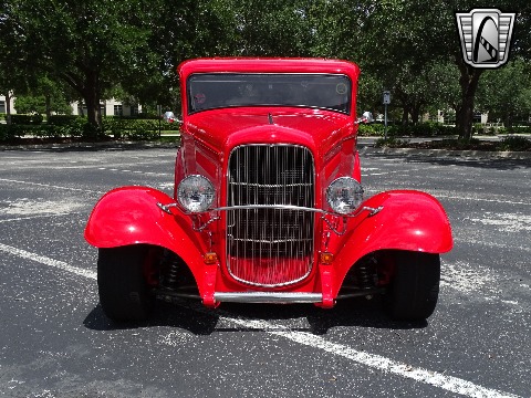 1932 Ford Sedan image 7