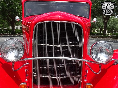 1932 Ford Sedan image 60