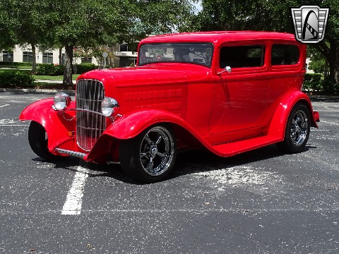 1932 Ford Sedan image 10