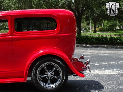 1932 Ford Sedan image 36