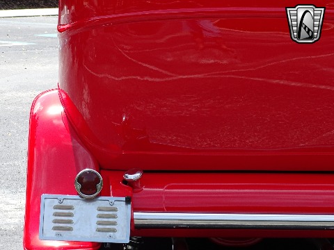 1932 Ford Sedan image 38