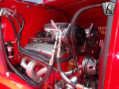 1932 Ford Sedan image 117