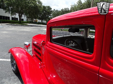 1932 Ford Sedan image 67
