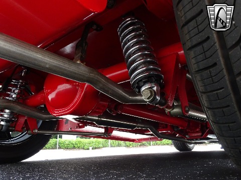 1932 Ford Sedan image 126