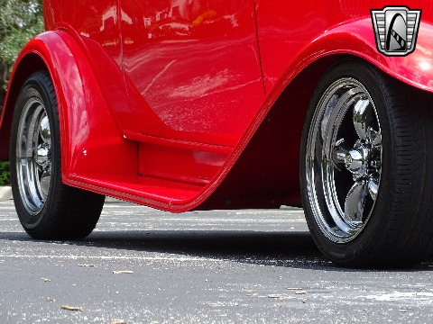 1932 Ford Sedan image 52