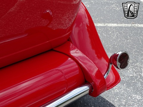 1932 Ford Sedan image 79