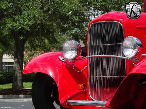 1932 Ford Sedan image 54