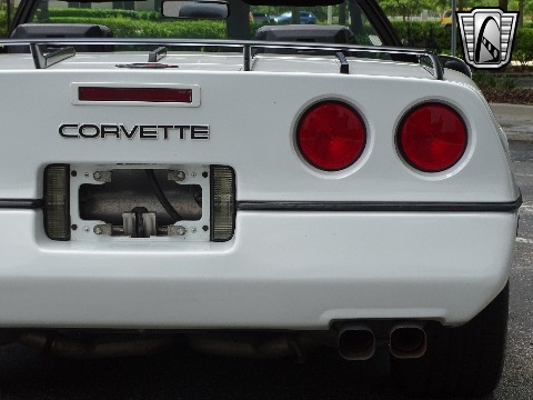 1989 Chevrolet Corvette image 36