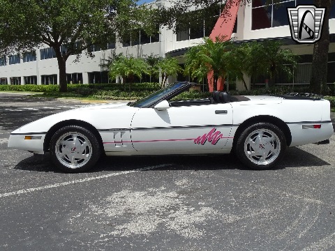 1989 Chevrolet Corvette image 13
