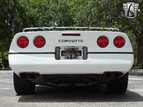 1989 Chevrolet Corvette image 20