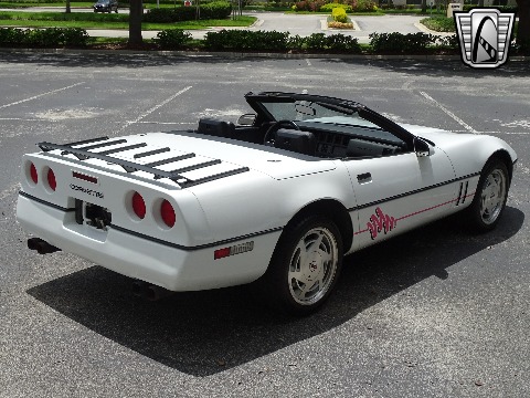 1989 Chevrolet Corvette image 21