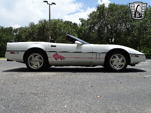 1989 Chevrolet Corvette image 26