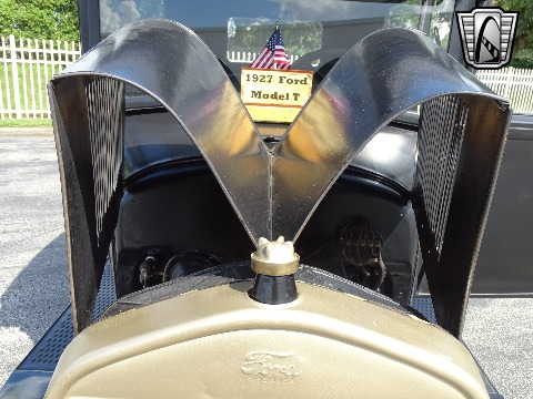 1927 Ford Model T image 111