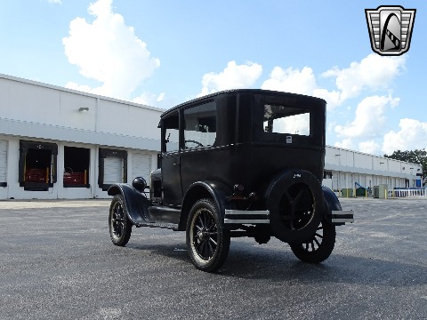 1927 Ford Model T image 89