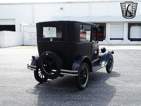 1927 Ford Model T image 90