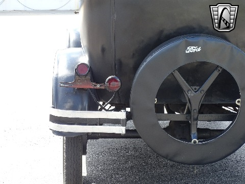1927 Ford Model T image 39