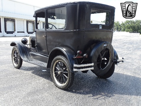 1927 Ford Model T image 17