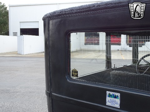 1927 Ford Model T image 69