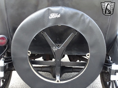 1927 Ford Model T image 71