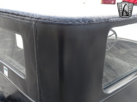 1927 Ford Model T image 73